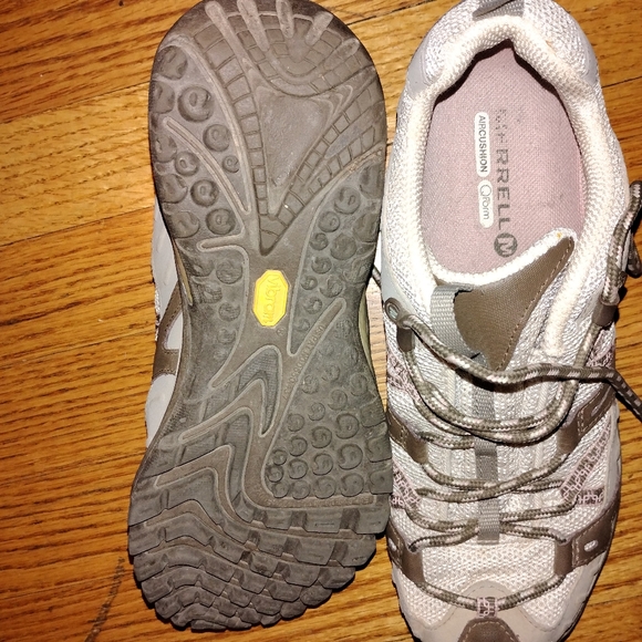 Walking/Hiking Sneakers - Picture 5 of 6